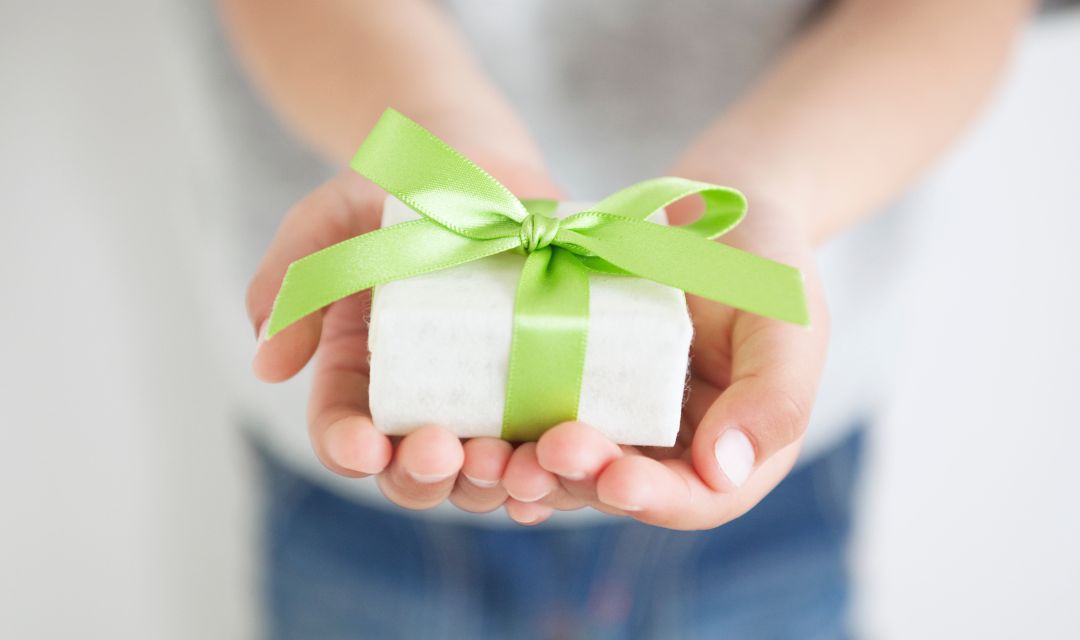 職場への結婚内祝い完全ガイド｜予算別や選び方、マナーについて