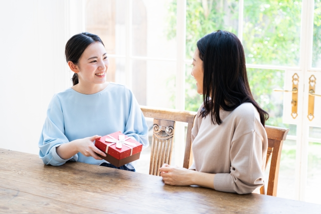 誕生日プレゼントを渡す際のよくある質問