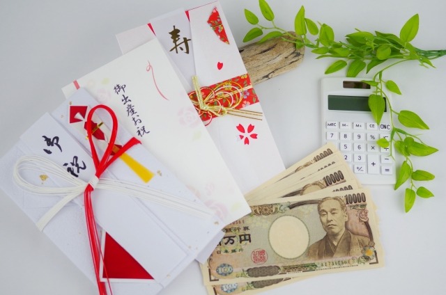 部下への出産祝いの相場