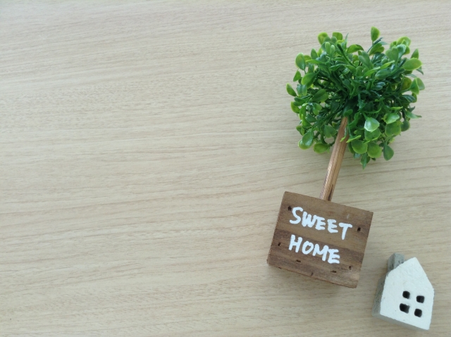 新築祝いは何を贈ればよいの？贈るタイミングから相場まで解説